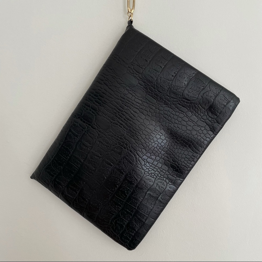 French Connection Crocodile Print Clutch Chain Wristlet Black with Gold Hardware - Picture 8 of 9